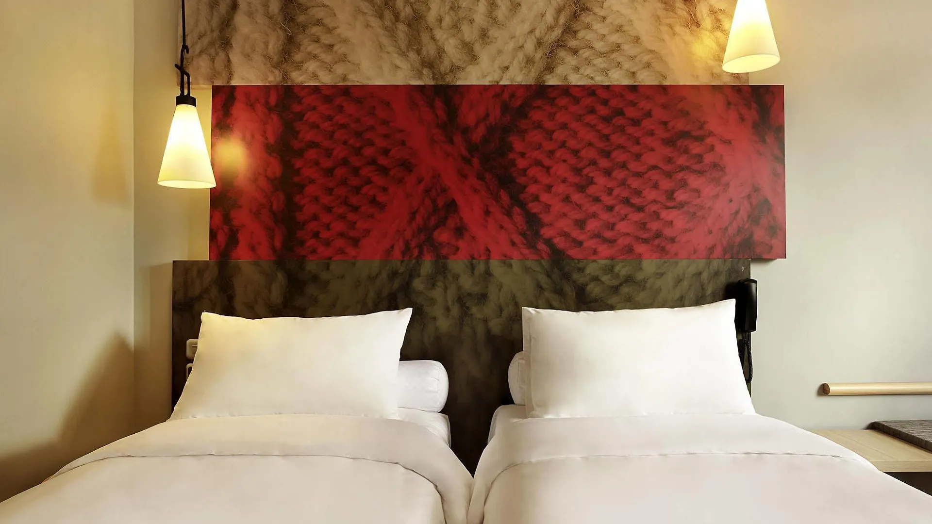 Ibis Edinburgh Centre Royal Mile - Hunter Square Hotel 3*,  United Kingdom