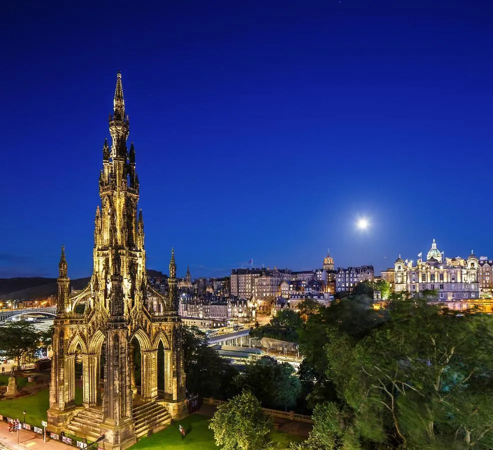 Ibis Edinburgh Centre Royal Mile - Hunter Square Hotel 3*,